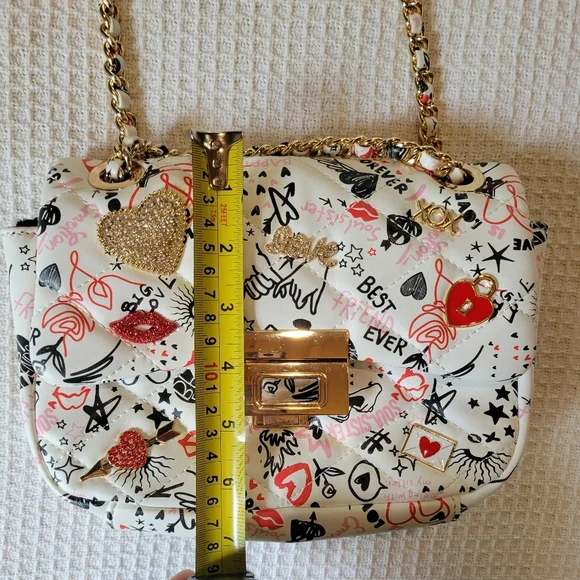 ALDO Trendy White Graphic Shoulder Bag - Picture 14 of 14